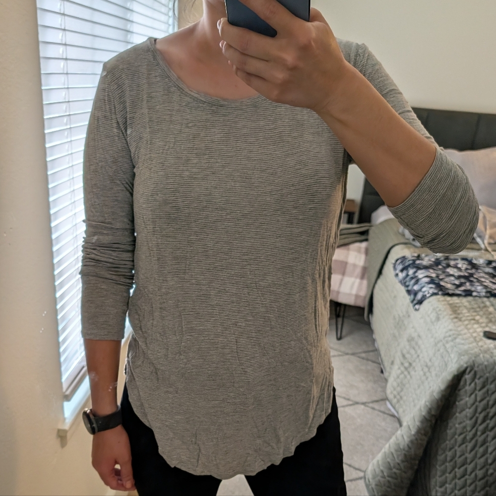 Abercrombie & Fitch Gray Striped Sweatshirt